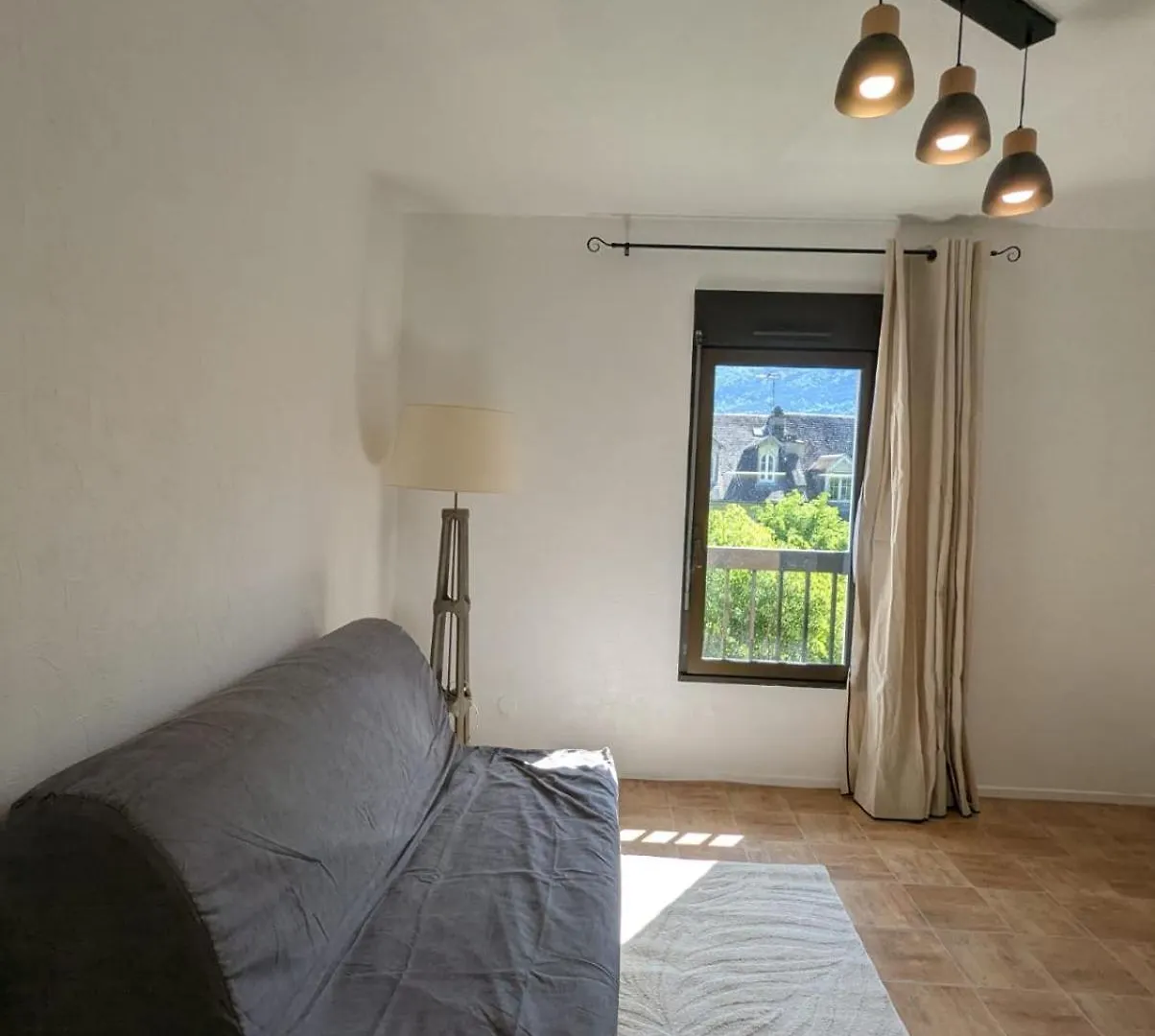Studio Cosy Anemone Bagnères-de-Luchon 0*,  Francia